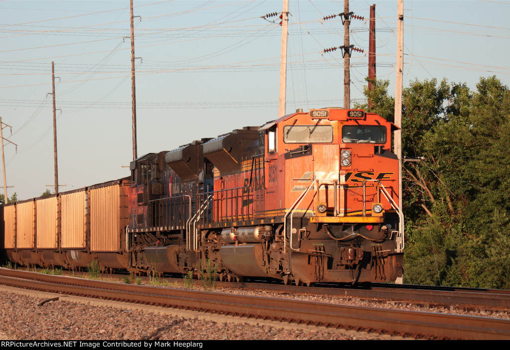 BNSF 9051